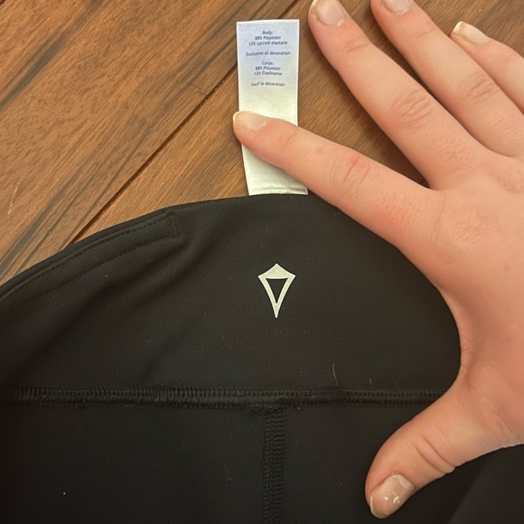 Reversible Ivivva leggings - Picture 4 of 6